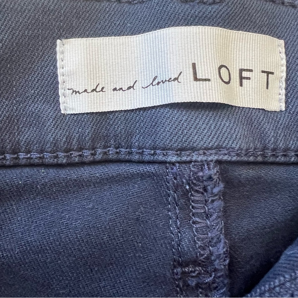 LOFT Dark Blue Shorts Cutoffs Size 6 - Picture 10 of 14